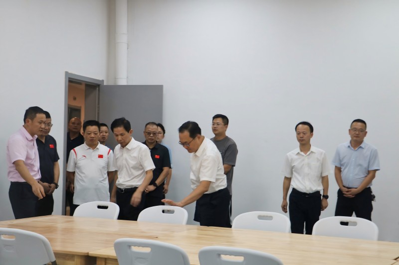 省體育局黨組書記、局長李小平在九江調(diào)研2024年WTA江西網(wǎng)球公開賽籌備工作情況